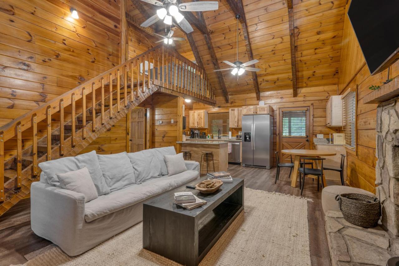 The Dudley Cabins By Avantstay Севьервилл Экстерьер фото