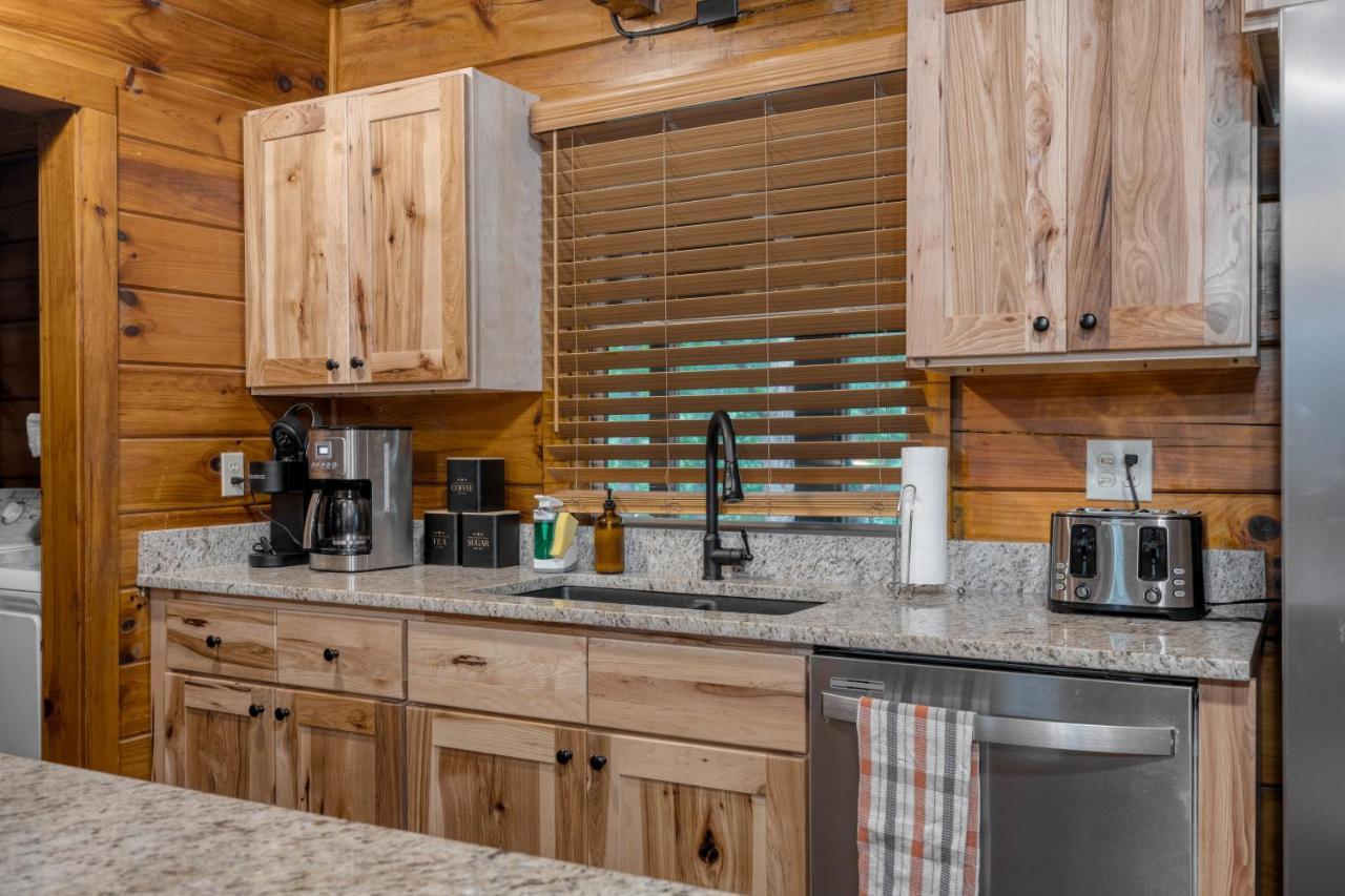 The Dudley Cabins By Avantstay Севьервилл Экстерьер фото