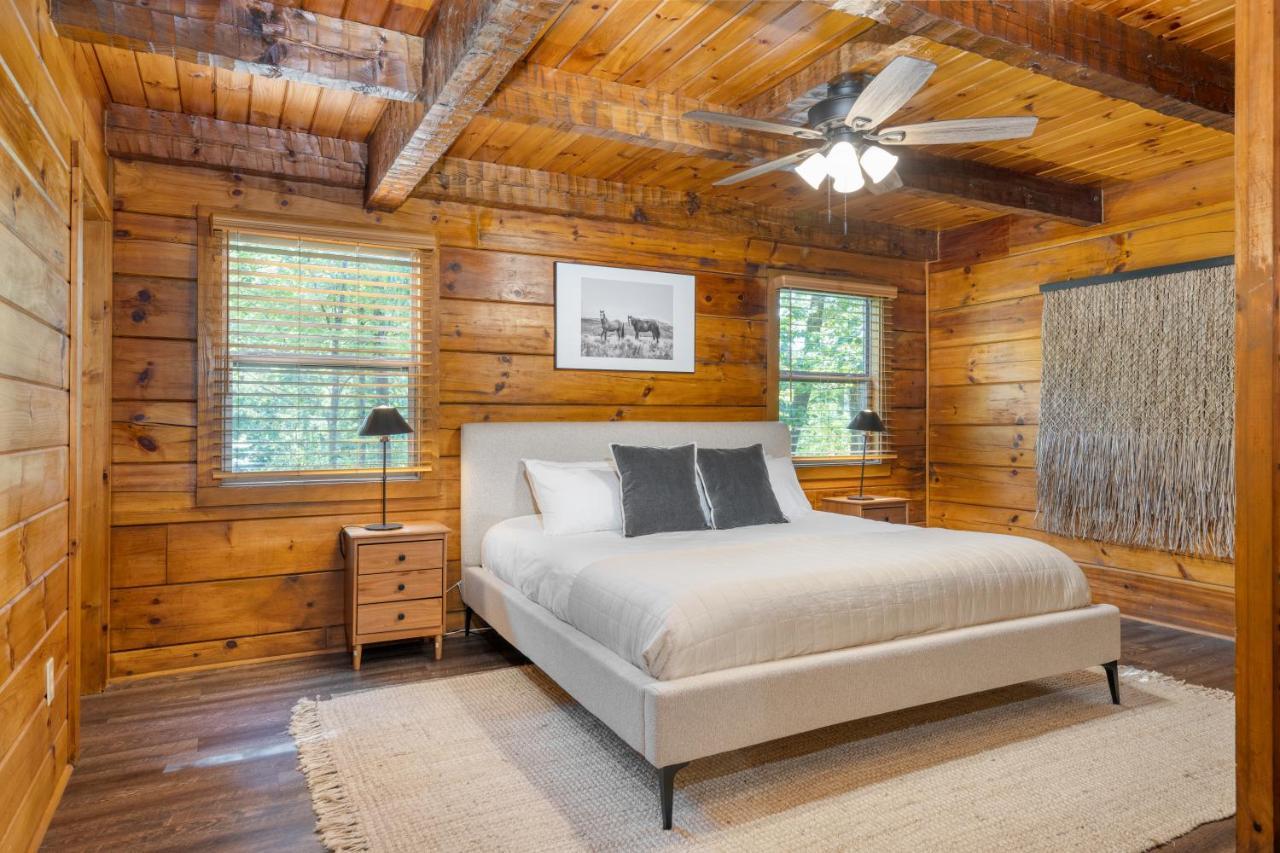 The Dudley Cabins By Avantstay Севьервилл Экстерьер фото