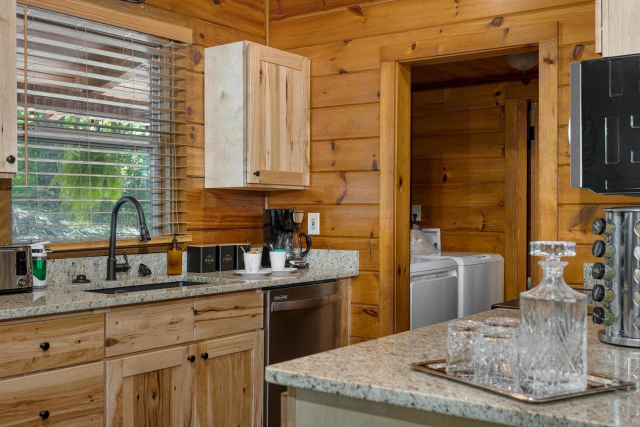 The Dudley Cabins By Avantstay Севьервилл Экстерьер фото