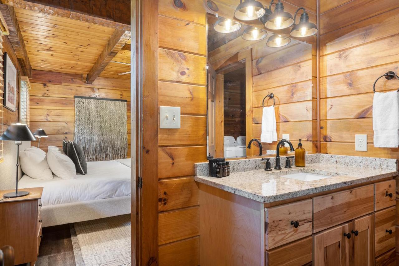 The Dudley Cabins By Avantstay Севьервилл Экстерьер фото