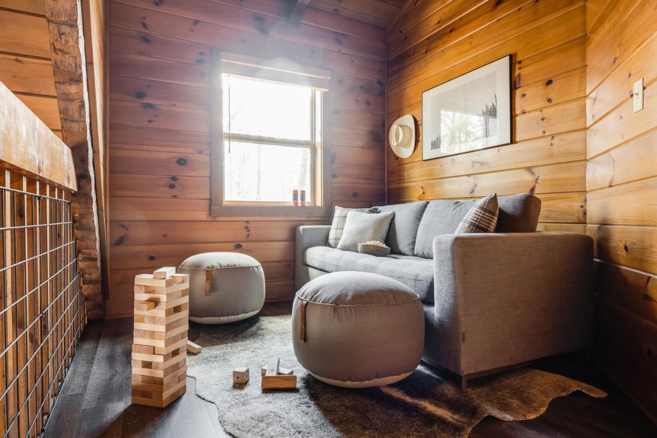 The Dudley Cabins By Avantstay Севьервилл Экстерьер фото